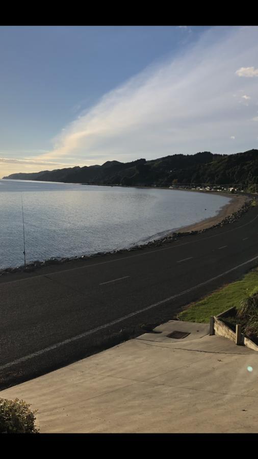 مبيت وإفطار Tapu Te Mata Bay Seaviews المظهر الخارجي الصورة